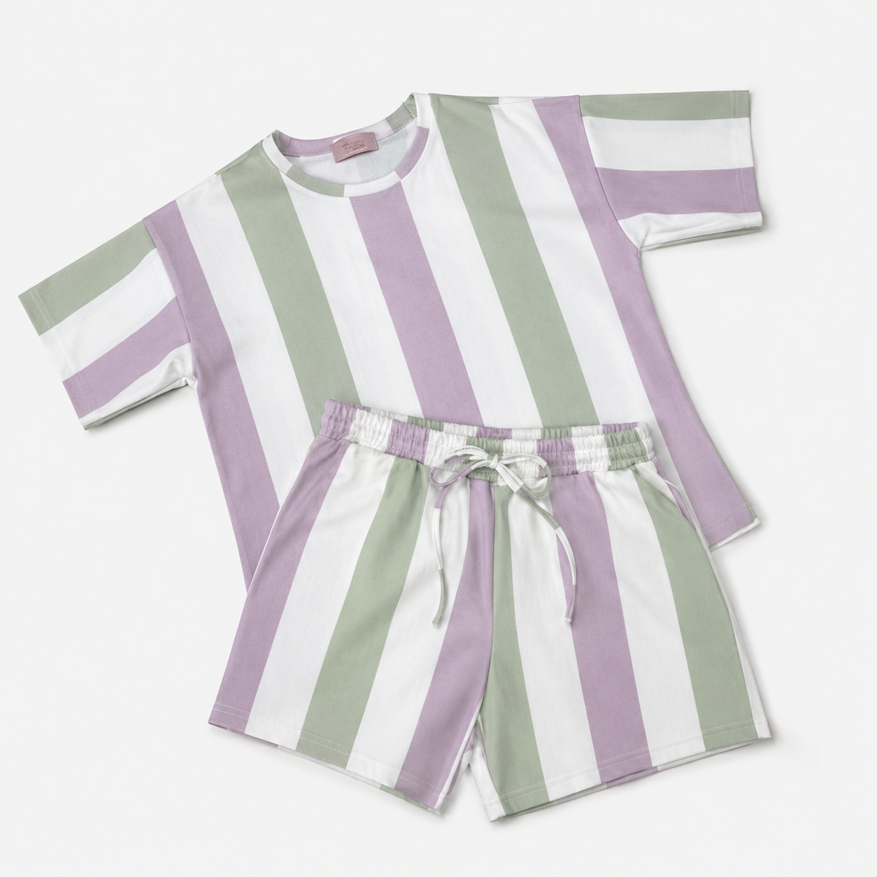 Bonbon Set Streifen Weiß/Lavendel/Salbei – Shirt & Shorts