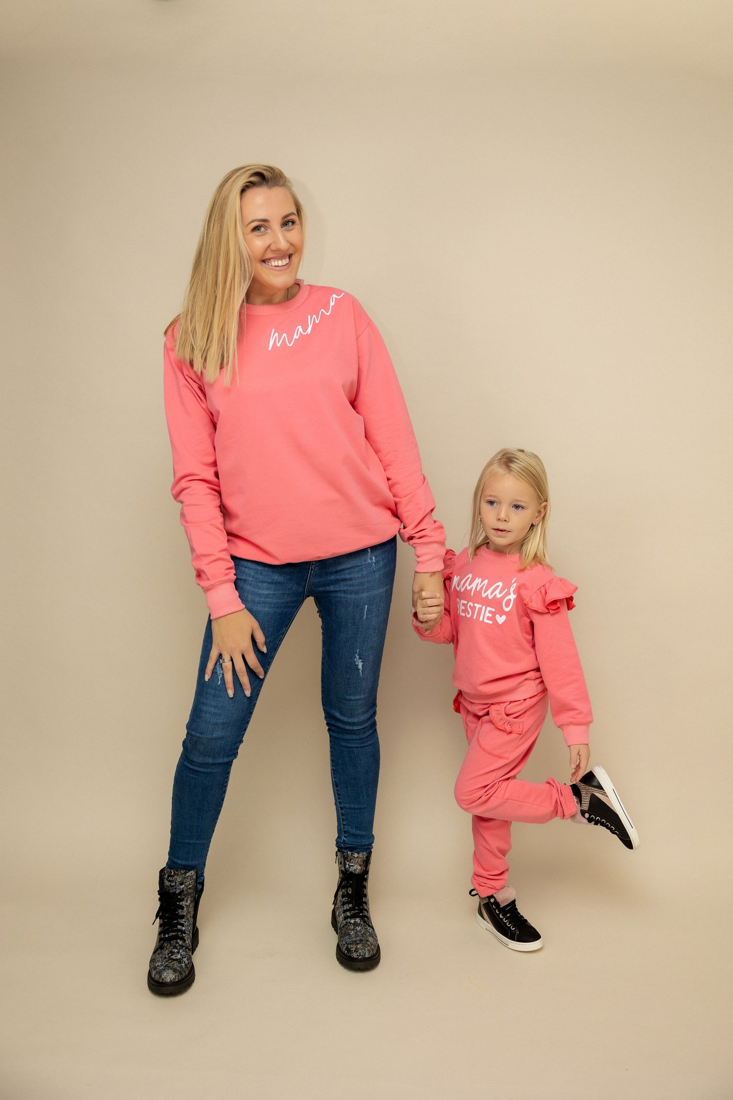 "Mama‘s bestie" Sportanzug rosa