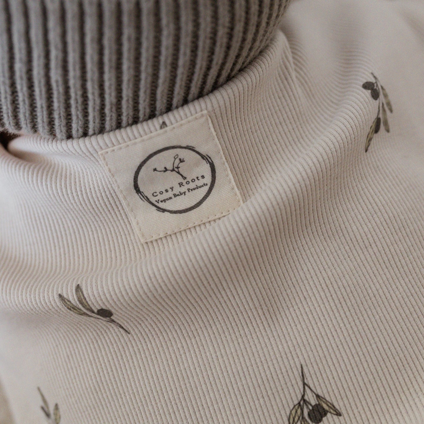Cosy Roots Organic Rib Sweatshirt - Tiny Olives