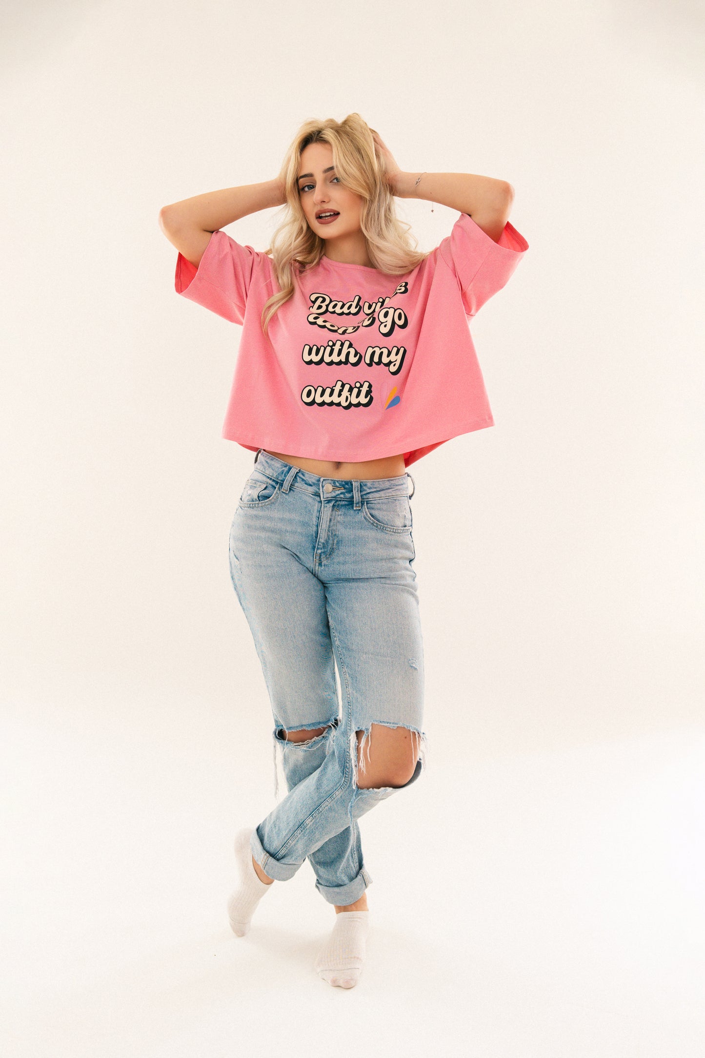 Bad Vibes don‘t go with my outfit - rosa Damen T-Shirt