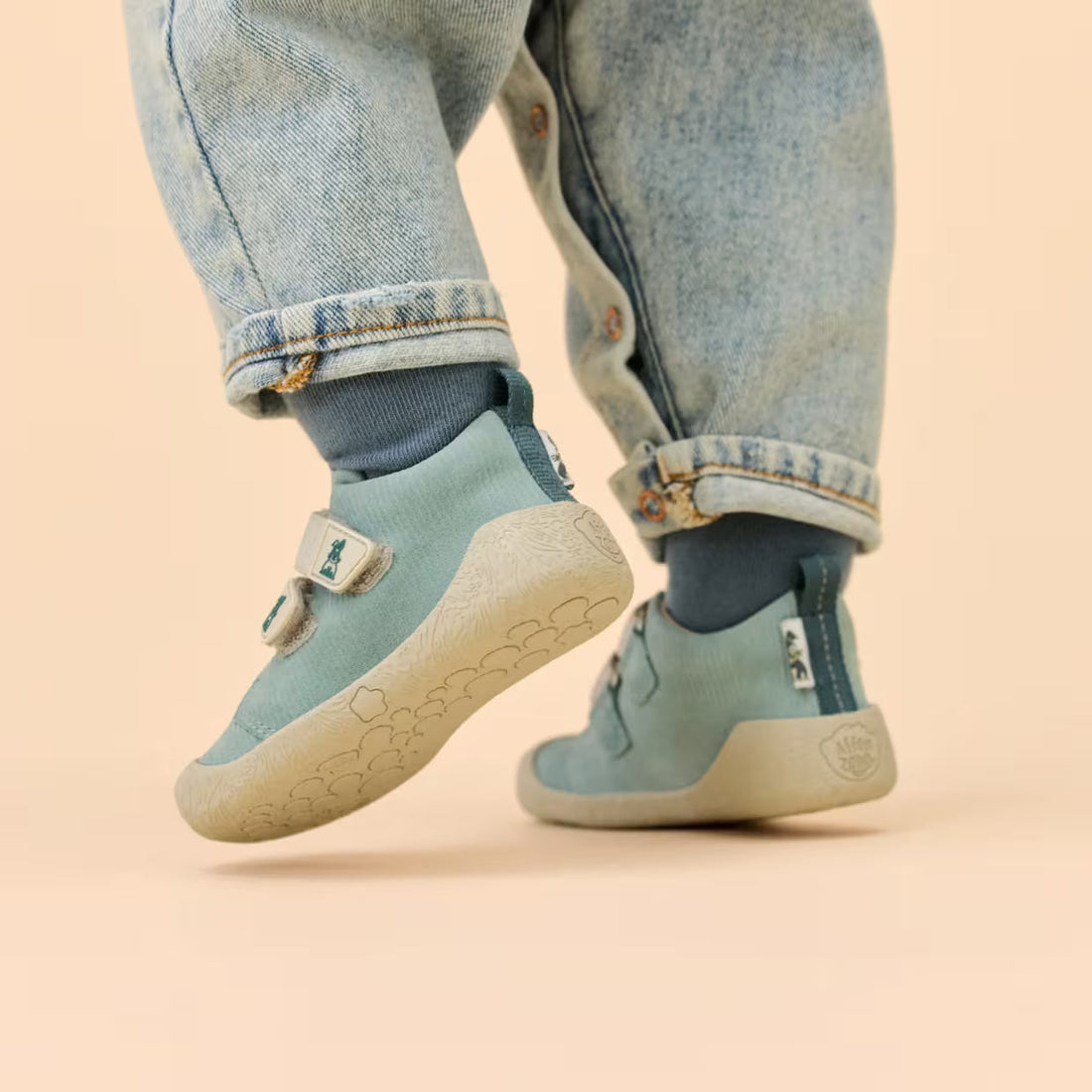 Blauer Barfußschuh für Kinder bei MINIBEB