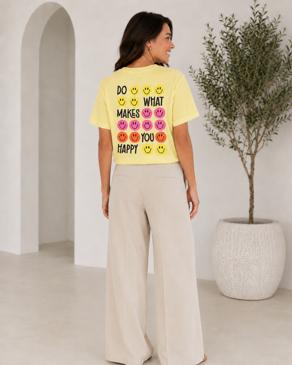 Smiley Tshirt Do what Makes You Happy gelb