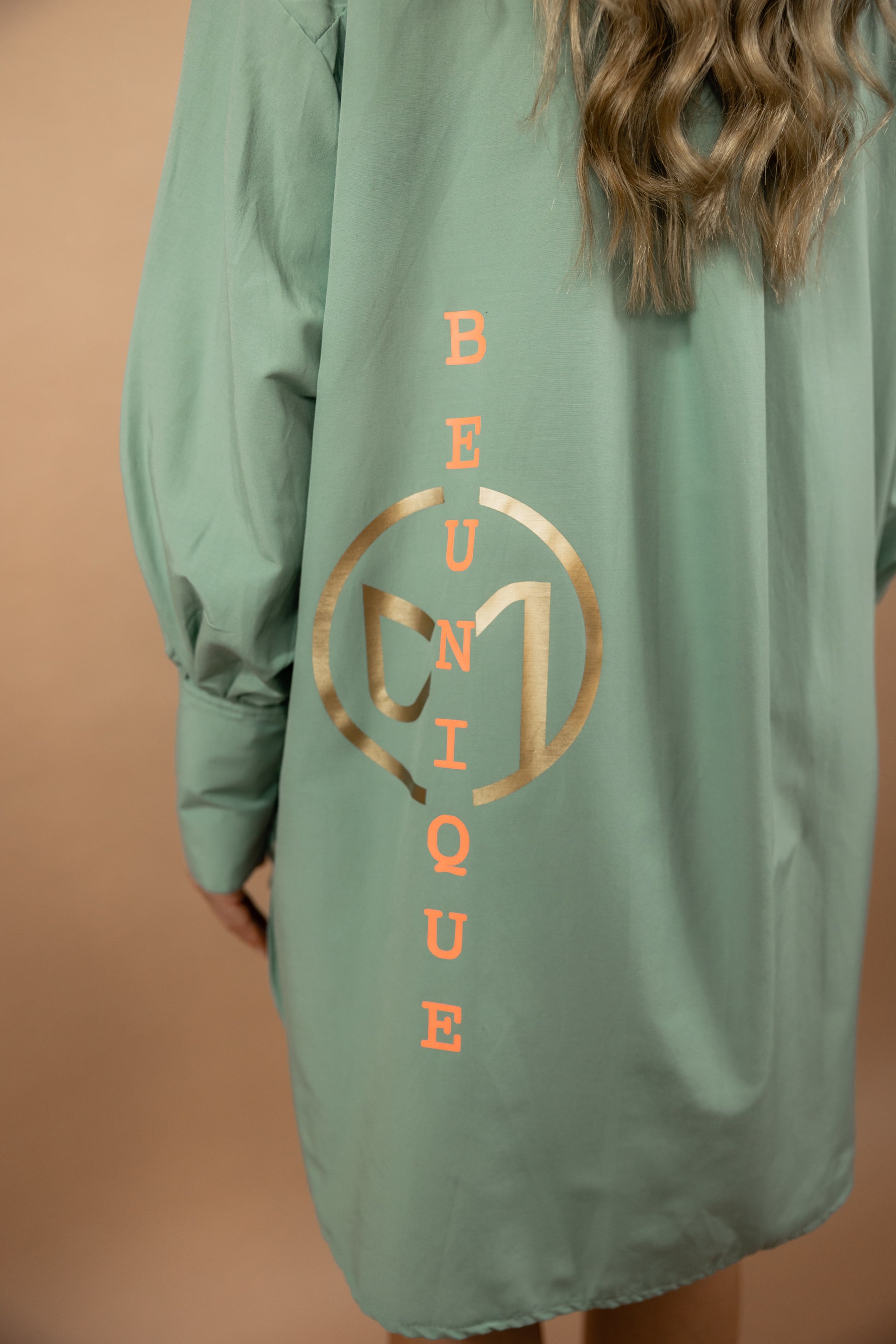 MYMAR Design Mode- Oversize Hemd Grün