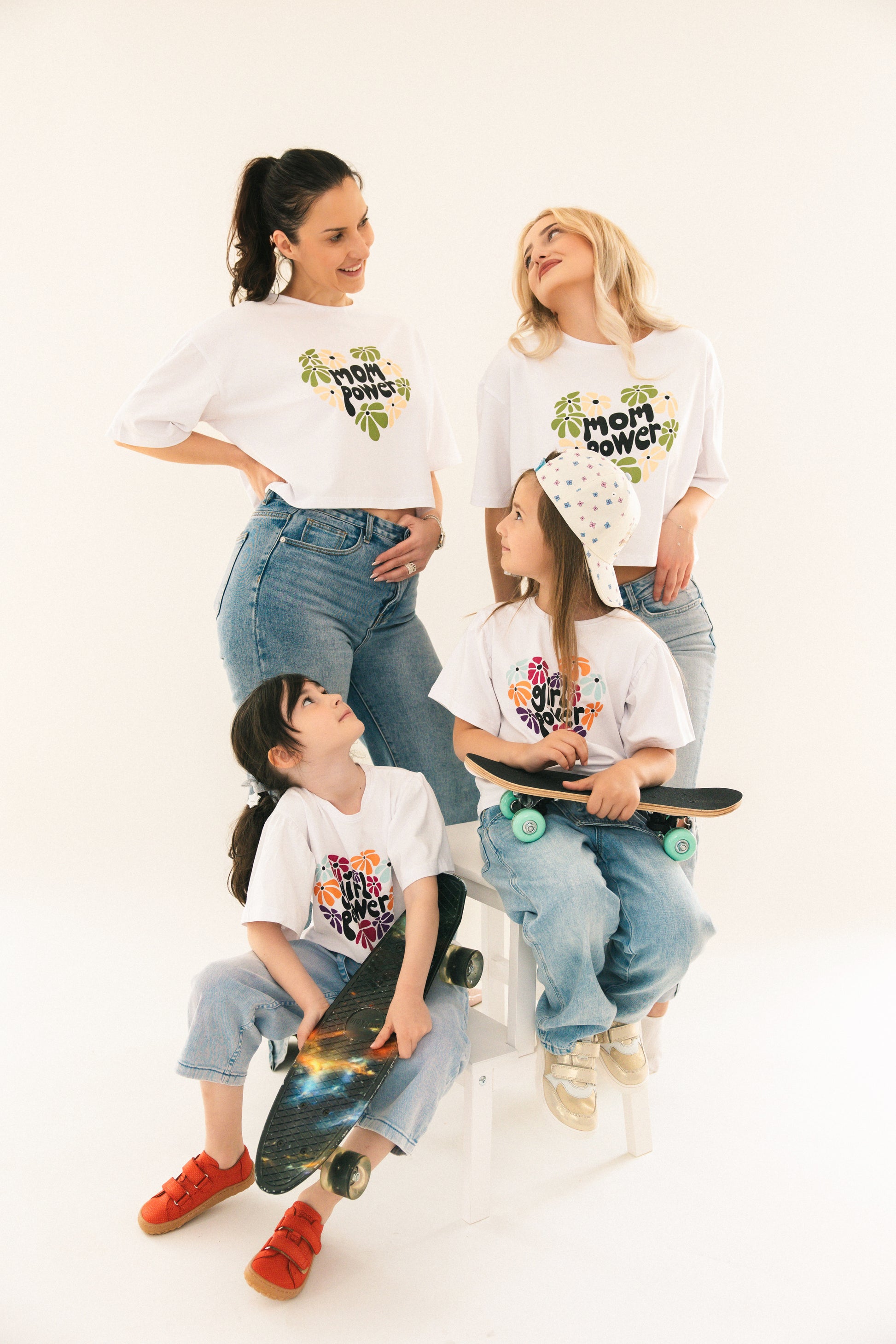 Mom Power T-Shirt Weiß