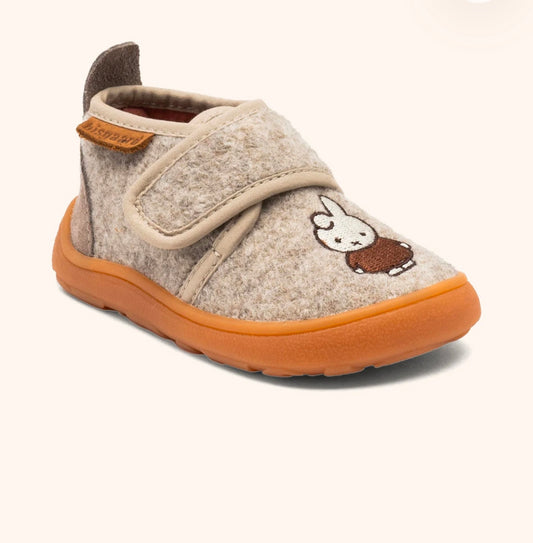 Miffy x Bisgaard Barefoot Basic Sand Hausschuhe