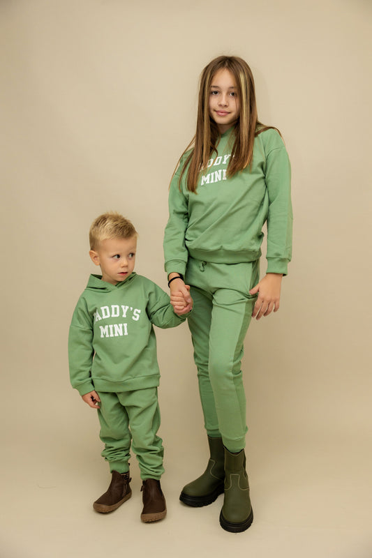 "Daddy‘s Mini" Sportanzug olive