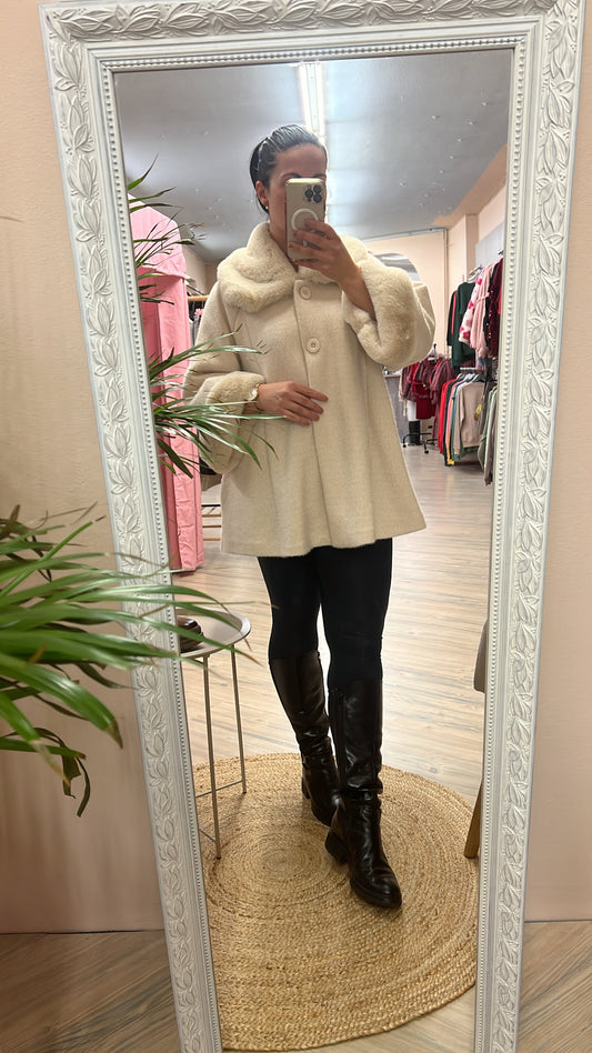 Damen Poncho/Mantel Creme