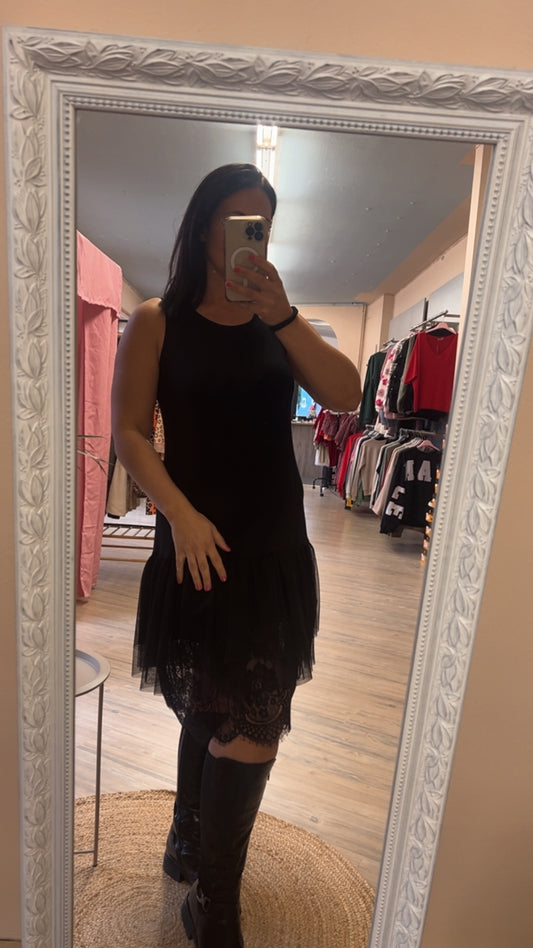 Just Woman Kleid Schwarz