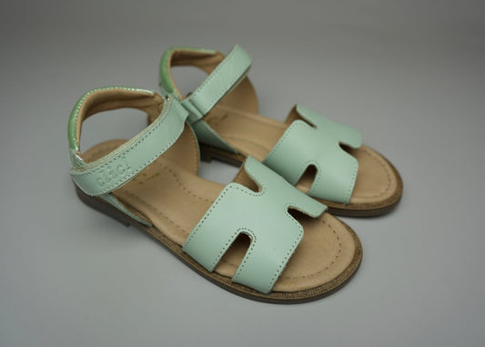 Clic Saten/Patent krah Miranda/Pistacho Nicole Ambra